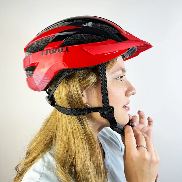Захисний шолом Livall MT1 NEO (M) Black/Red (54-58см), акустика, мікрофон, сигнали поворотів та стопів, додаток, пульт BR80, Bluetooth - Фото 9 Захисний шолом Livall MT1 NEO (M) Black/Red (54-58см), акустика, мікрофон, сигнали поворотів та стопів, додаток, пульт BR80, Bluetooth - изображение 9