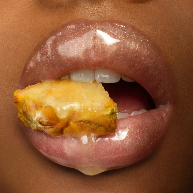Олія для губ Gisou "Pineapple Pout" Honey Infused Lip Oil - зображення 2