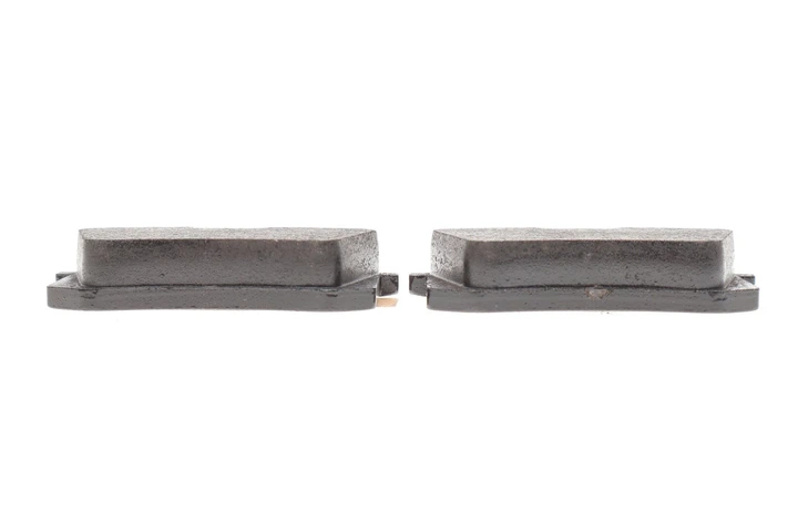 Комплект гальмівних колодок ATE 13046028942 Audi TT, A3, A2; Seat Ibiza, Cordoba, Toledo, Leon; Skoda Roomster, Octavia, Fabia; Volkswagen Golf, Bora, Polo 6C0698451A, 1K0698451J, 1J0698451 - изображение 4