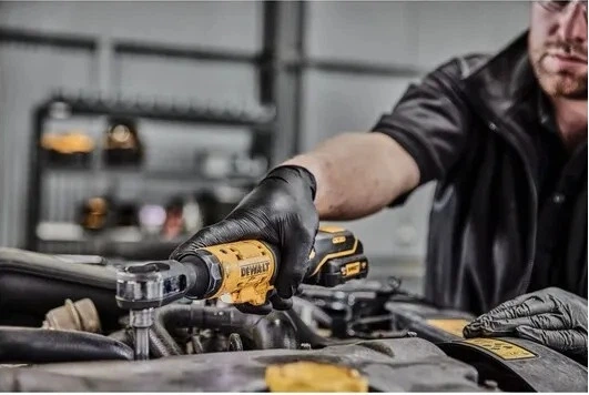 Grzechotka akumulatorowa DeWalt 54 Nm 1/4" 12 V z akumulatorem 3 Ah (DCF504L1G-QW) - obraz 5