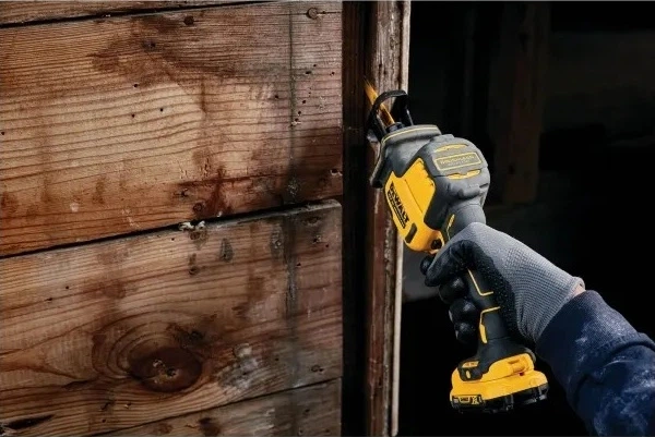 Шабельна пила акумуляторна безщіткова DeWalt 12 V без акумулятора та зарядного пристрою (DCS312N-XJ) - зображення 6