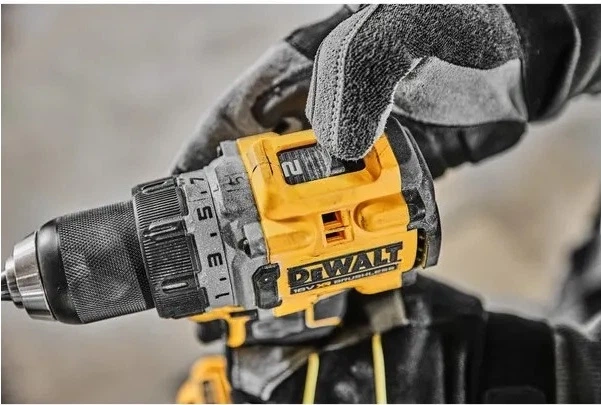 Wiertarko-wkrętarka akumulatorowa DeWalt 18 V XR z 2 akumulatorami 1.7 Ah (DCD800E2T-QW) - obraz 5
