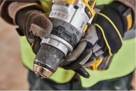Дриль-шурупокрут акумуляторний ударний DeWalt 18V XR POWERSTACK з 2 акумуляторами 5 Ah (DCD1007H2T-QW) - зображення 15