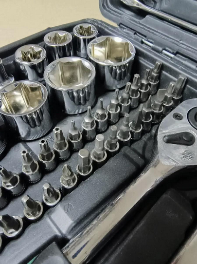 Набір інструментів 216 предметів 1/4" 3/8" 1/2" (4–32 мм) у посиленому кейсі - зображення 7