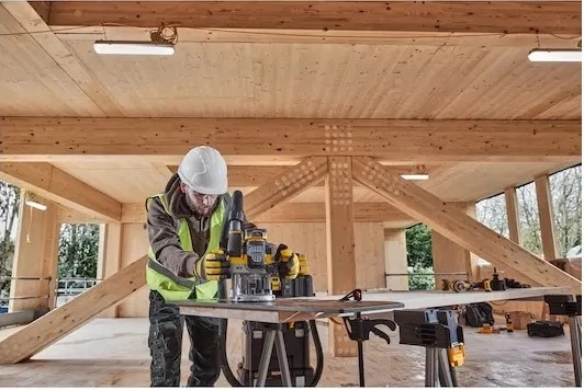 Акумуляторний фрезер DeWalt POWERSTACK 18V XR 8-12 мм з 2 акумуляторами 5 Аг (DCW620H2-QW) - зображення 8