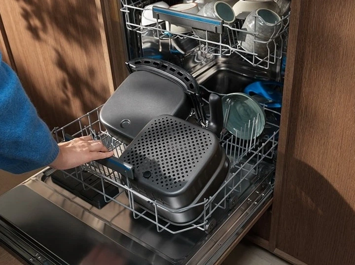 Мультипіч Electrolux 1500Вт, чаша-5л, сенсорне керування, 5 авто. програм, пластик, чорний (00108844) - зображення 7