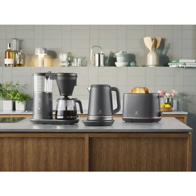 Електрочайник Electrolux 1.7л, Strix, метал, підтримка температури, чорний матовий (00109424) - зображення 8