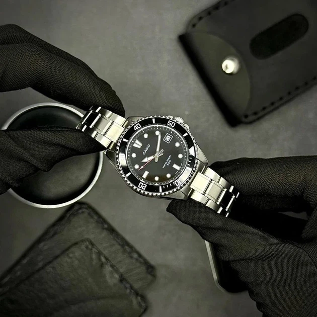 Наручний годинник Casio MDV-10D-1A1 - зображення 3