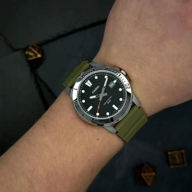Наручний годинник Casio MTP-VD01-3E - Фото 2 Наручний годинник Casio MTP-VD01-3E - изображение 2
