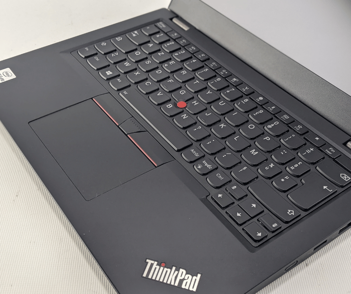 Ноутбук Lenovo ThinkPad L13 / 13.3" (1920x1080) IPS / Intel Core i5-10210U (4 (8) ядра по 1.6 - 4.2 GHz) / 8 GB DDR4 / 240 GB SSD / Intel UHD Graphics / WebCam б/у - изображение 3