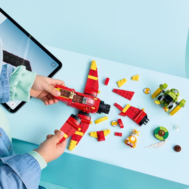 Конструктор LEGO Sonic the Hedgehog Літак Тейлза Торнадо-1 310 деталей (77119) - зображення 6