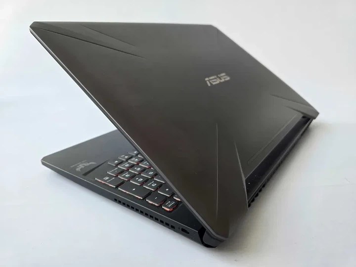 Ноутбук Asus TUF Gaming FX505 R7 3750H/RTX 2060/RAM 16GB/SSD 256+1TB Б\В - Б/В - зображення 7