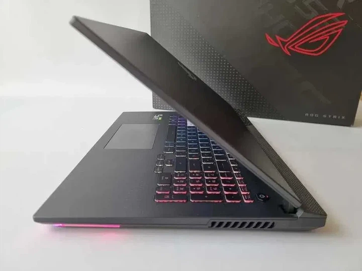 Ноутбук Asus ROG STRIX G17 G713 R9 7940HX/RTX 4070/RAM 16GB/SSD 512GB/QHD 240Hz Б\В - Б/У - Фото 6 Ноутбук Asus ROG STRIX G17 G713 R9 7940HX/RTX 4070/RAM 16GB/SSD 512GB/QHD 240Hz Б\В - Б/У - изображение 6