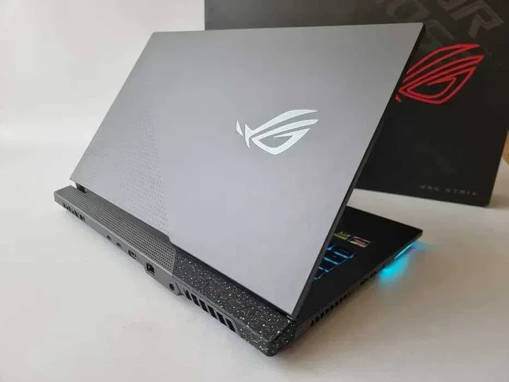 Ноутбук Asus ROG STRIX G17 G713 R9 7940HX/RTX 4070/RAM 16GB/SSD 512GB/QHD 240Hz Б\В - Б/У - Фото 7 Ноутбук Asus ROG STRIX G17 G713 R9 7940HX/RTX 4070/RAM 16GB/SSD 512GB/QHD 240Hz Б\В - Б/У - изображение 7