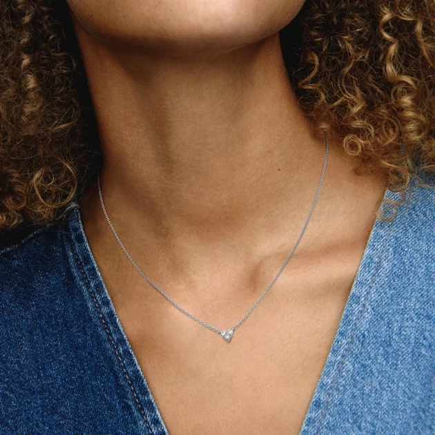 Серебряное колье Pandora «Сверкающее Сердце» Серебряное ожерелье Пандора Сердечко 393014C01 - изображение 4