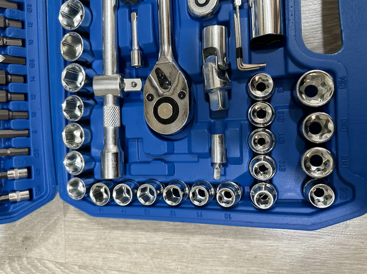 Набор инструментов FORCEKRAFT 108 предметов CrV и S2 1/4" 3/8" 1/2" в пластиковом кейсе - изображение 5