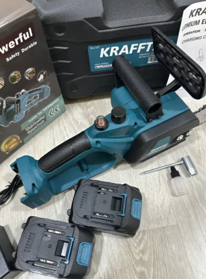 Акумуляторна ланцюгова пила Krafftec 52V 6Ah 12" 2500 Вт безщітковий двигун автоматичне мастило 2 АКБ - Фото 6 Акумуляторна ланцюгова пила Krafftec 52V 6Ah 12" 2500 Вт безщітковий двигун автоматичне мастило 2 АКБ - зображення 6