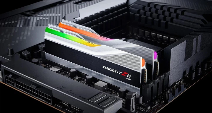 Оперативная память G.Skill DDR5-6000 65536MB PC5-48000 (Kit of 2x32768MB) Trident Z5 RGB Silver (F5-6000J3238G32GX2-TZ5RS) - Фото 7 Оперативная память G.Skill DDR5-6000 65536MB PC5-48000 (Kit of 2x32768MB) Trident Z5 RGB Silver (F5-6000J3238G32GX2-TZ5RS) - изображение 7