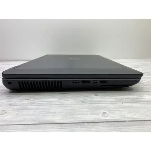 Ноутбук HP Zbook 17 G2 17.3 Core i7-4810MQ 2.8 ГГц 16GB 620GB + Windows 10 Pro + АКБ + ЗП Вживані Б/В | 26203 - Фото 7 Ноутбук HP Zbook 17 G2 17.3 Core i7-4810MQ 2.8 ГГц 16GB 620GB + Windows 10 Pro + АКБ + ЗП Вживані Б/В | 26203 - зображення 7