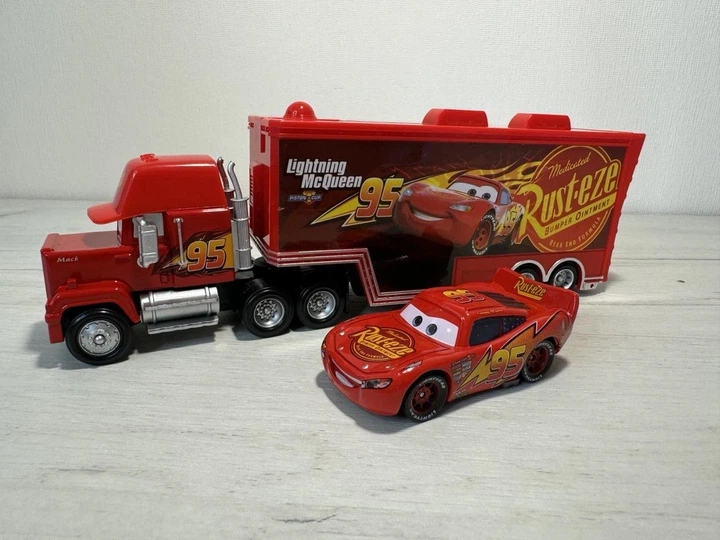 Трейлер Мак Cars Тачки. Автовоз Маквіна. Вантажівка транспортер Cars Lightning McQueen Mack Truck - зображення 3
