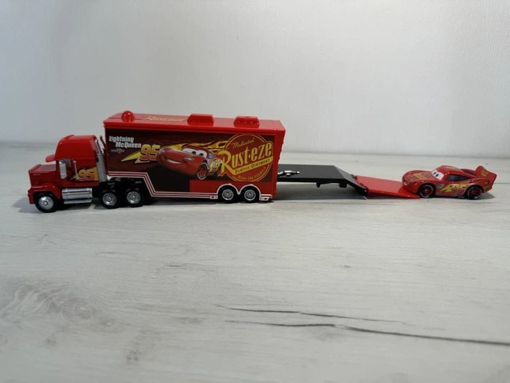 Трейлер Мак Cars Тачки. Автовоз Маквіна. Вантажівка транспортер Cars Lightning McQueen Mack Truck - зображення 4