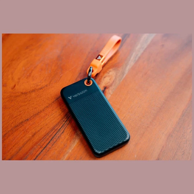 Dysk SSD Verbatim Pocket SSD 256GB USB-C 3.2 Gen 2 Type-C Black-Orange (23942324188) - Zdjęcie 13 Dysk SSD Verbatim Pocket SSD 256GB USB-C 3.2 Gen 2 Type-C Black-Orange (23942324188) - obraz 13