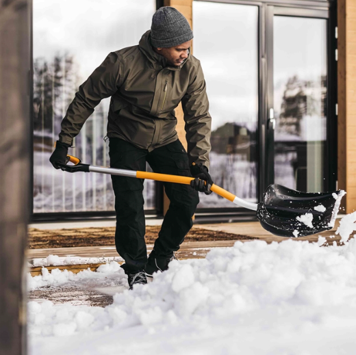 Скрепер для прибирання снігу вигнутий Fiskars X-series (1057186) - Фото 5 Скрепер для прибирання снігу вигнутий Fiskars X-series (1057186) - изображение 5