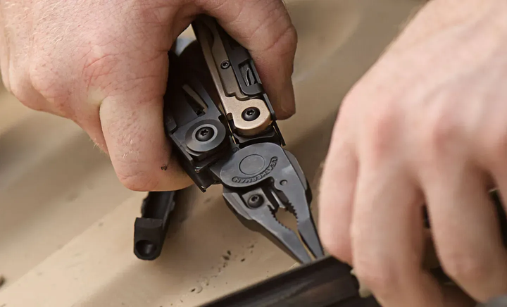 Мультитул Leatherman MUT Black, чохол нейлоновий Molle (олива), sight adjuster (833084) - зображення 8