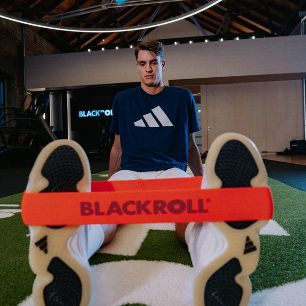 Фітнес резинка текстильна BLACKROLL® LOOP BAND Orange 32 × 6 см (опір 2,9 кг) - изображение 5