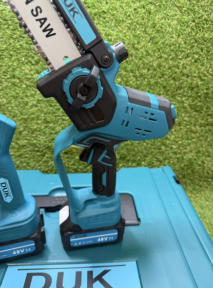 Набор аккумуляторный 5в1 DUK 48V (шуруповерт DTW485 + УШМ 9237CB + гайковерт DTW301 + секатор DUP365 + минипила DUC210Z) профессиональный комплект 6Ah - Фото 9 Набор аккумуляторный 5в1 DUK 48V (шуруповерт DTW485 + УШМ 9237CB + гайковерт DTW301 + секатор DUP365 + минипила DUC210Z) профессиональный комплект 6Ah - изображение 9