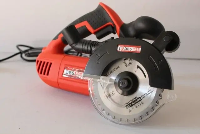 Ручна дискова пила Holzmann DBS 125 - зображення 4