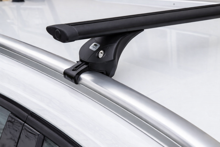 Багажник на інтегровані рейлінги для Toyota Auris Mk Ii; Kombi 2013-2018 Amos Boss Wind Black 1.2 Сріблястий - зображення 5