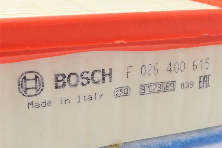 Повітряний фільтр BOSCH F 026 400 615 BMW 5 Series, 7 Series, X3 13718691835, 13718577170 - зображення 2