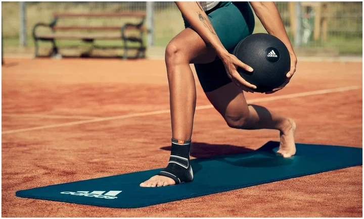 Фиксатор щиколотки Adidas нейлон спандекс S черный - Фото 7 Фиксатор щиколотки Adidas нейлон спандекс S черный - изображение 7