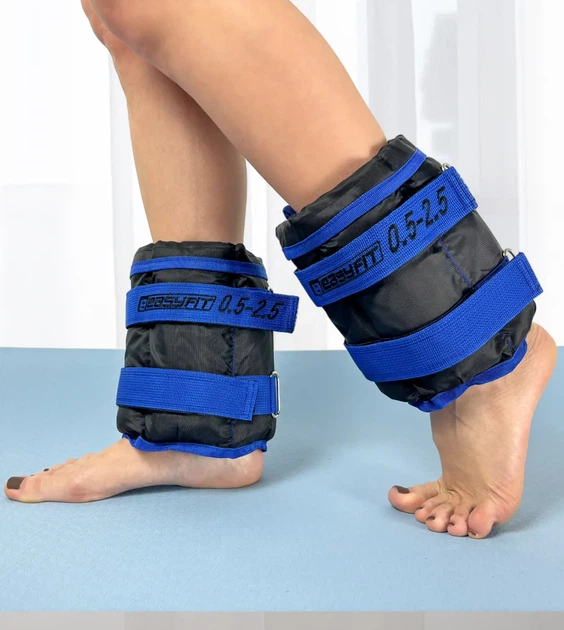 Утяжелители для ног и рук EasyFit наборные черно-синие 0,5-2,5 кг (пара) - Фото 1 Утяжелители для ног и рук EasyFit наборные черно-синие 0,5-2,5 кг (пара) - изображение 1