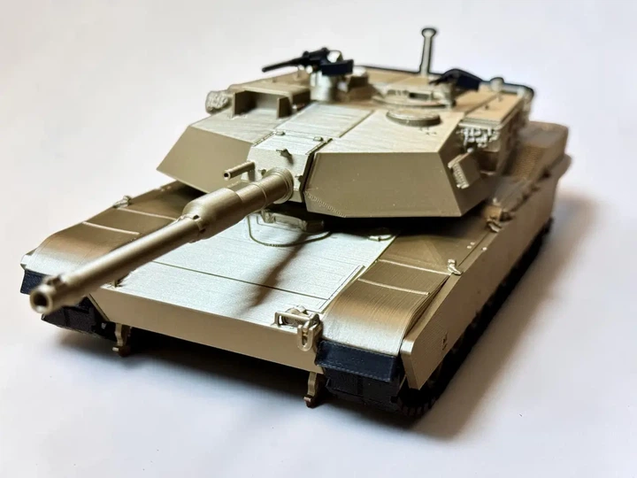Конструктор для сборки танка M1A1 Abrams, масштаб 1:35 - изображение 3