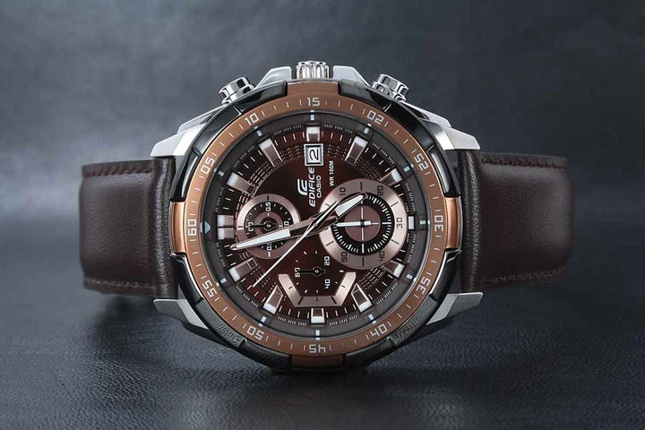 Чоловічі наручні годинники Casio EFR-539L-5A - зображення 2