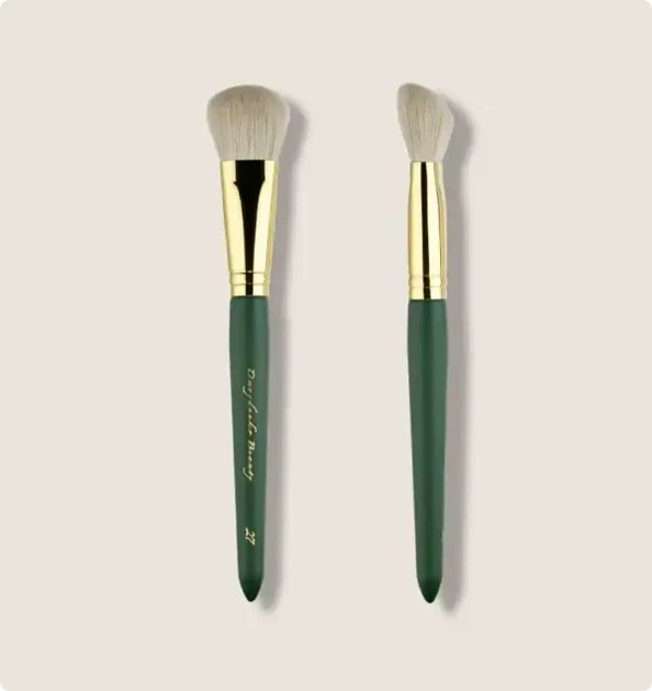 Кисточка для тонального крема и кремовой коррекции Davydenko Beauty, 27 - Фото 1 Кисточка для тонального крема и кремовой коррекции Davydenko Beauty, 27 - изображение 1