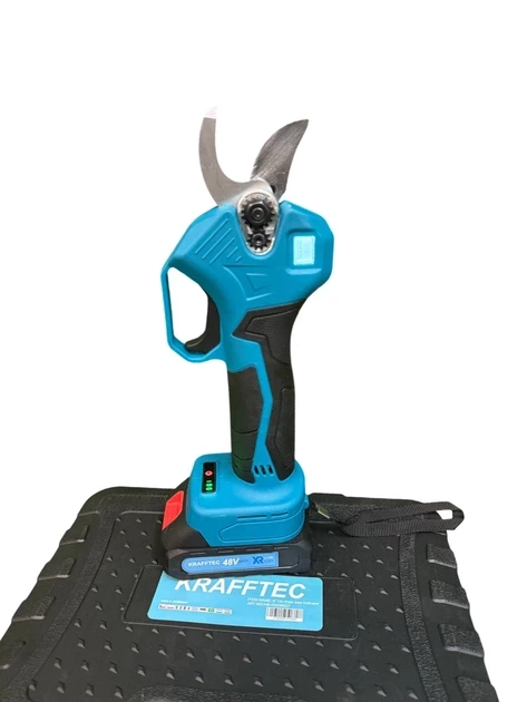 Секатор акумуляторний Krafftec Germany 48V 6Ah безщітковий садовий для обрізки та догляду з 2 акумуляторами та зарядним пристроєм - изображение 5