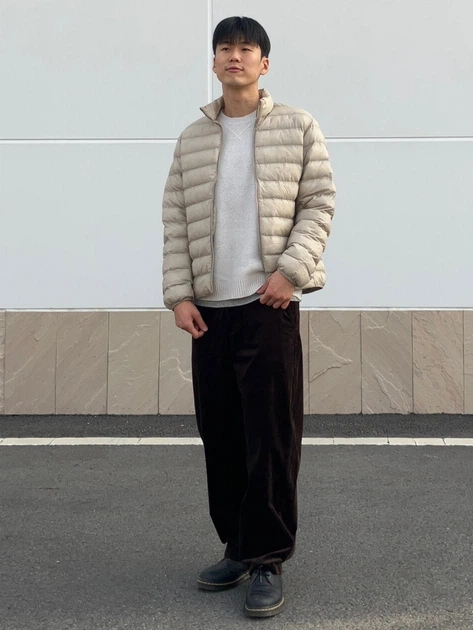 Куртка демисезонная мужская Uniqlo Pufftech 700603669 L Бежевая (1159860465) - Фото 11 Куртка демисезонная мужская Uniqlo Pufftech 700603669 L Бежевая (1159860465) - изображение 11