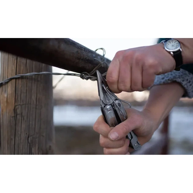 Мультитул Leatherman 832642 Free P4 Silver + чохол - зображення 8
