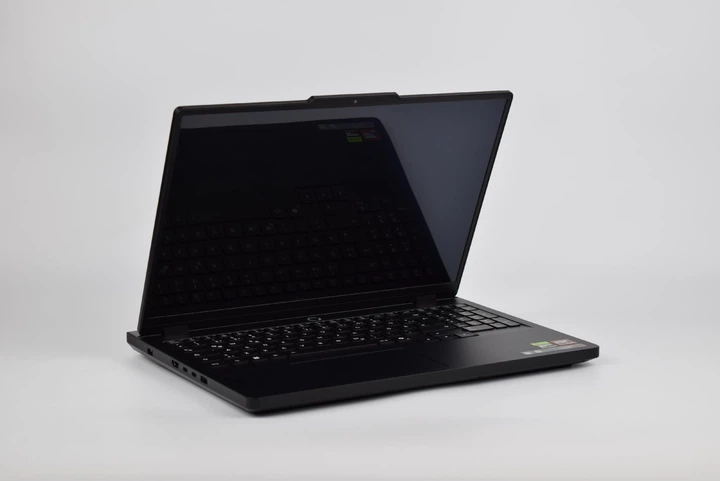 Игровой ноутбук Lenovo Legion Pro 5 16ADR10 R7 8745HX / 32GB / 1TB / RTX 5060 / 16" WQXGA OLED 165Hz - Фото 4 Игровой ноутбук Lenovo Legion Pro 5 16ADR10 R7 8745HX / 32GB / 1TB / RTX 5060 / 16" WQXGA OLED 165Hz - изображение 4