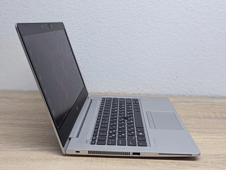 Ноутбук HP EliteBook 735 G5:13 Full HD,AMD Ryzen 3 Pro 2300U,16GB DDR3,AMD Radeon Vega 6 1Gb,SSD256 - Б/У - изображение 4