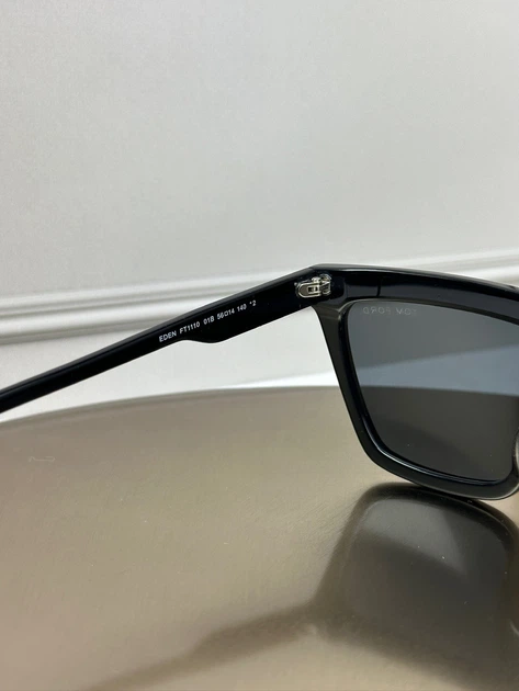 Солнцезащитные очки Tom Ford FT1110 черные квадратные геометрические, темная линза, унисекс, - Фото 6 Солнцезащитные очки Tom Ford FT1110 черные квадратные геометрические, темная линза, унисекс, - изображение 6