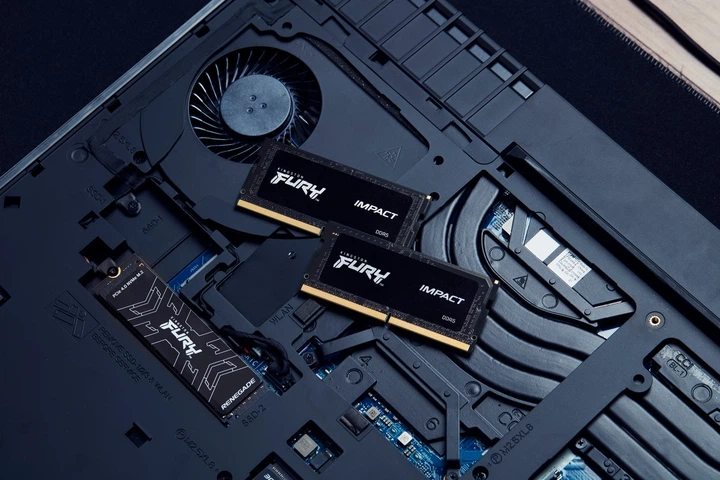 Оперативна памʼять Kingston Fury SODIMM DDR5-5600 16384MB PC5-44800 Impact 1Rx8 Black (KF556S40IB-16) - зображення 2