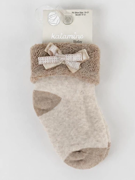 Дитячі махрові шкарпетки для дівчинки Katamino Baby з бантиком Бежеві 21-23 / 12-18 мес. - Фото 1 Дитячі махрові шкарпетки для дівчинки Katamino Baby з бантиком Бежеві 21-23 / 12-18 мес. - зображення 1