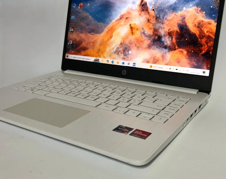 Ноутбук HP 14s-fq1004ua - 14" FullHD IPS / AMD Ryzen 3 5300U / 8gb / 512gb ssd, Б/в - зображення 2