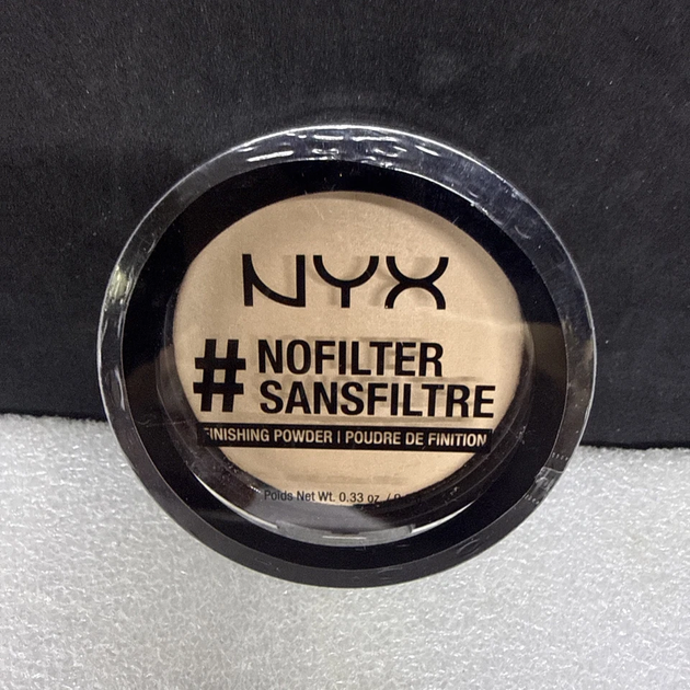 Фінішна пудра для обличчя NYX Cosmetics NoFilter Finishing Powder відтінок 04 Light NFFP04 - зображення 2