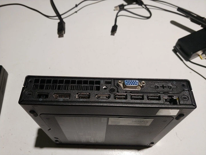 Неттоп Lenovo Thinkcentre m75q Gen2 USFF / AMD Ryzen 3 PRO 5350GE (4 (8) ядер по 3.6 - 4.2 GHz) / 8 GB DDR4 / 256 GB SSD / AMD RX Vega 6 / USB 3.1 / Windows 11 / Блок питания в комплекте б/у - изображение 3