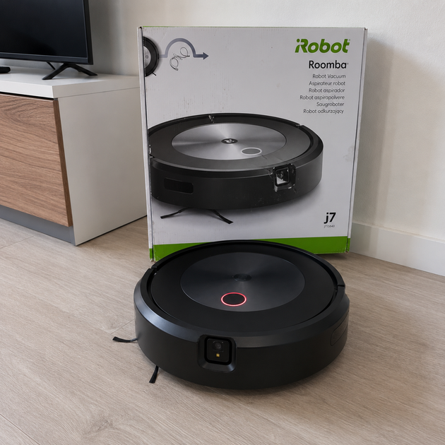 Робот-пилосос iRobot Roomba j7: розумний потужний пилосос 4000 Па, навігація iRobot Genius, Li-Ion Б/У - Фото 4 Робот-пилосос iRobot Roomba j7: розумний потужний пилосос 4000 Па, навігація iRobot Genius, Li-Ion Б/У - зображення 4